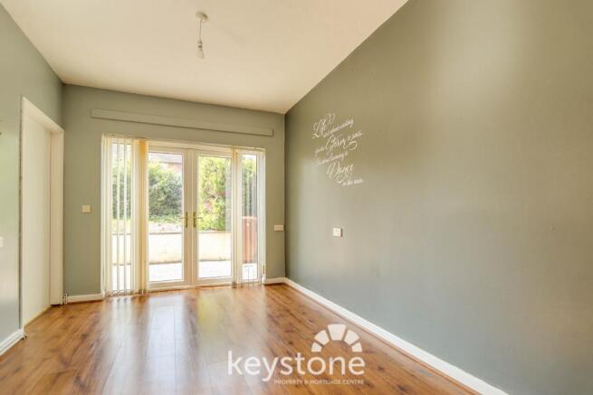 82 Fron Road-5