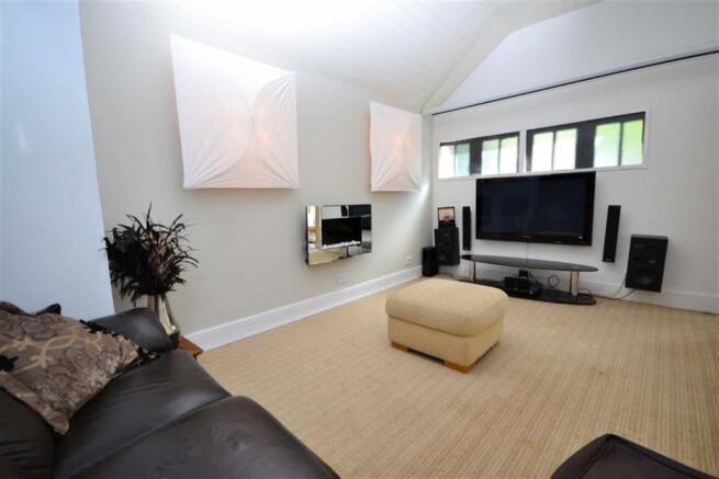 CINEMA ROOM