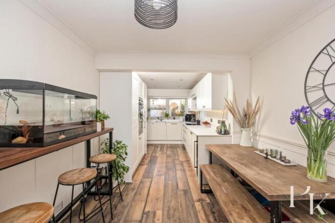 Graham Crescent 71-008.JPG