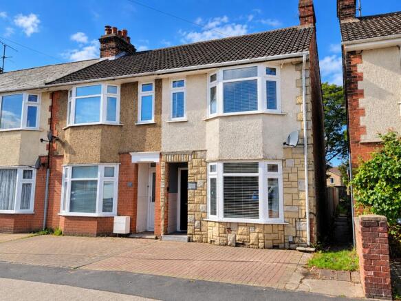 3-bed terraced on Britannia Road, Ipswich, Suffolk, £270,000