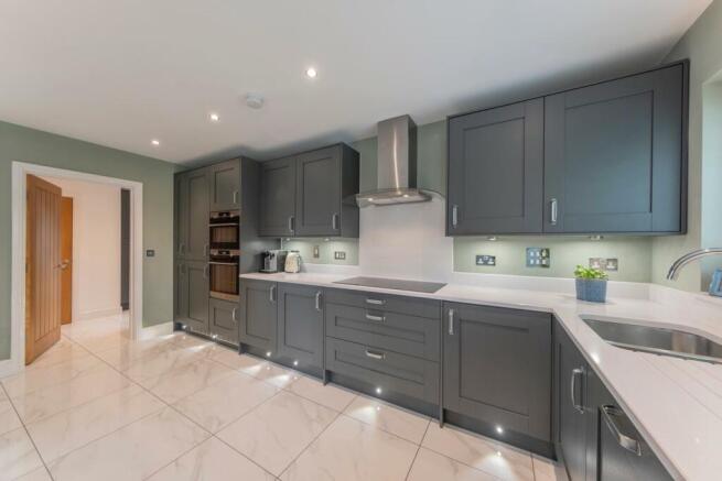 9 Grange Close-032.JPG
