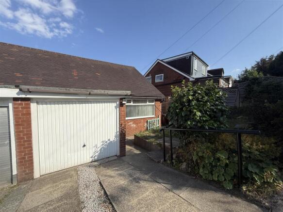 2 bed Semi-Detached for sale Image 4