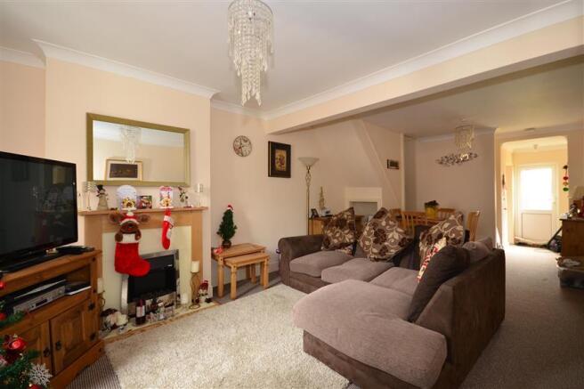 Lounge/ Dining Area