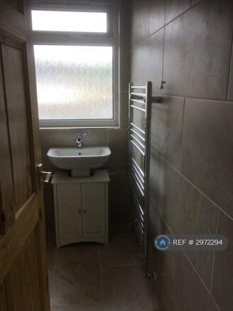 2 bed Flat to rent Image 5