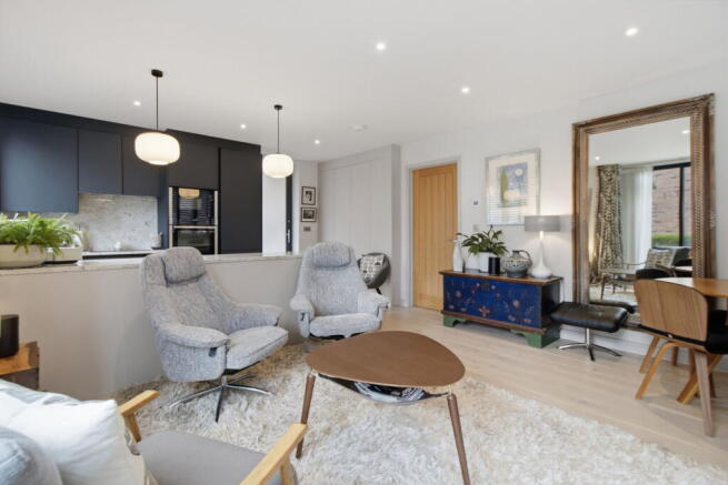 39 Pickersleigh Road, Malvern, WR14 photo 4