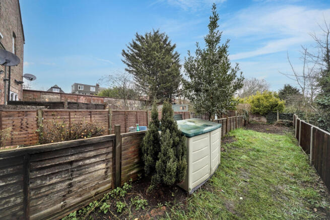 113 Welldon Crescent, Harrow, HA1 1QJ