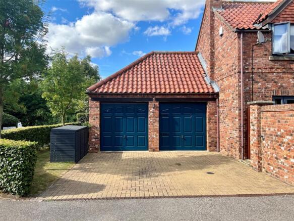 Double Garage & Driveway