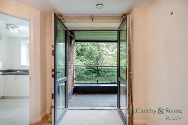 8702524-interior12.jpg