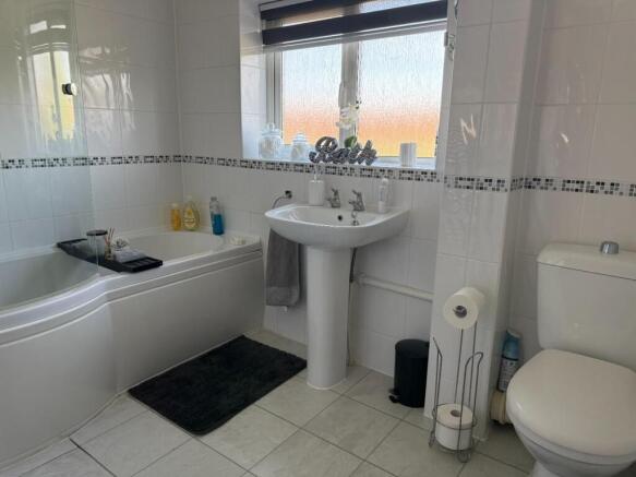 4 bed End of Terrace for sale Image 11