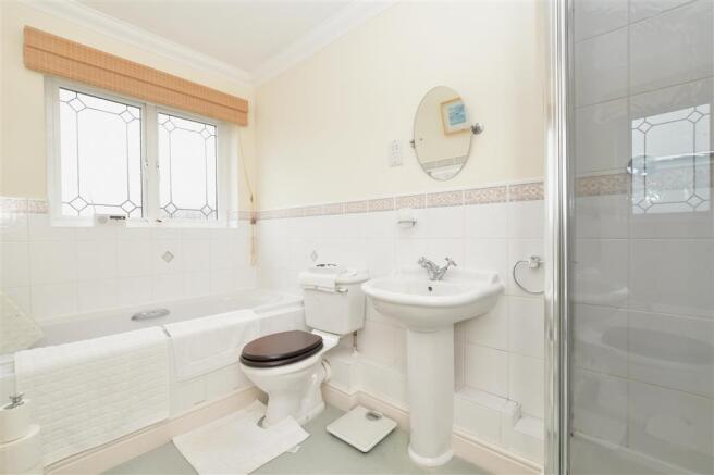 En-Suite Bathroom
