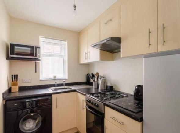 1 bed Flat to rent Image 4