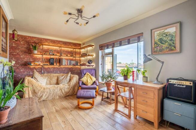 1 bed Apartment for sale Image 3