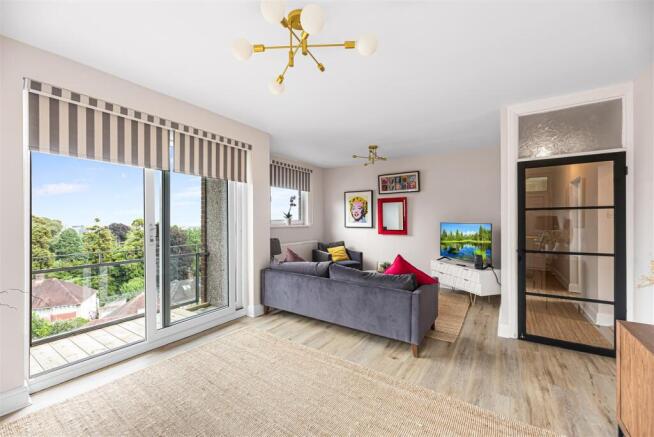 Living/Dining Room