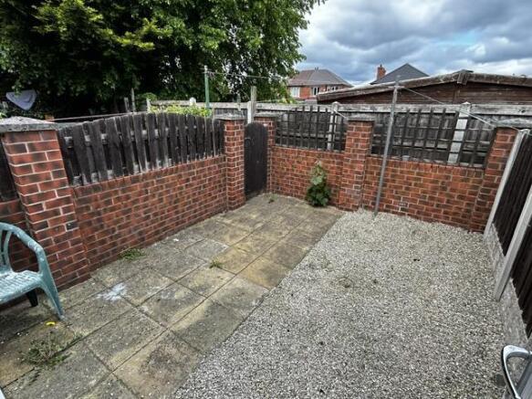 2 bed Terraced for sale Image 8