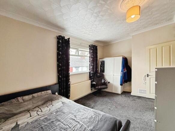 3 bed Terraced for sale Image 12