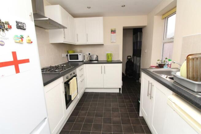 36 Western Road Marketing Pics 003.JPG