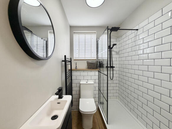 3 bed Terraced for sale Image 11