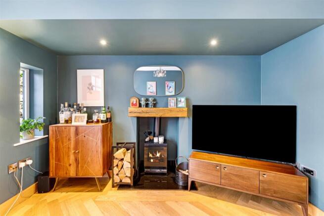 4 Fairbourne Drive-23.jpg