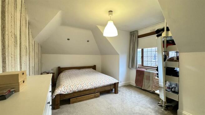 bedroom.jpg