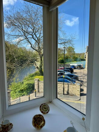 2 bed Apartment for sale Image 5