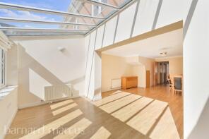 11, Parritt Road, Redhill RH1 1TN