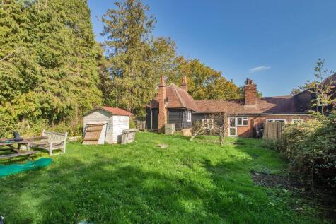 Curtisden Green, Goudhurst, Kent, TN17 1LN