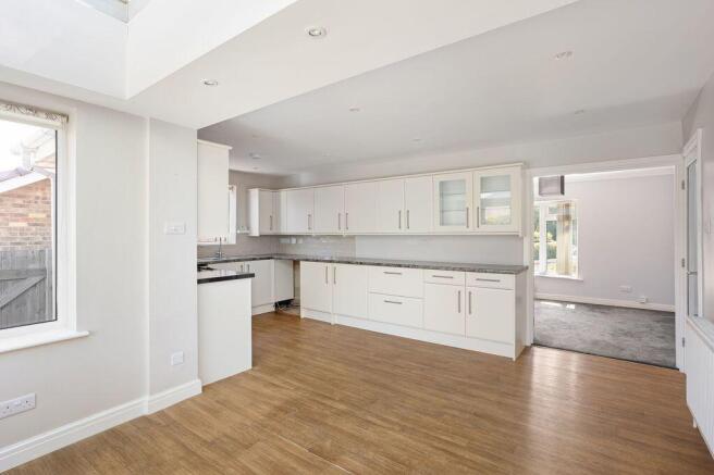 2 bed Detached Bungalow for sale Image 5