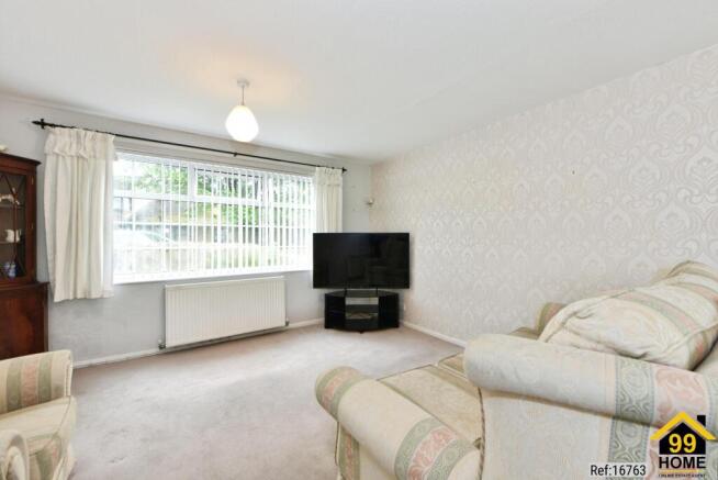 3 bed Semi-Detached for sale Image 4
