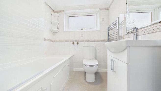 2 bed Semi-Detached for sale Image 10