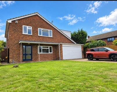 Byron Close, Canterbury, CT1 1XN