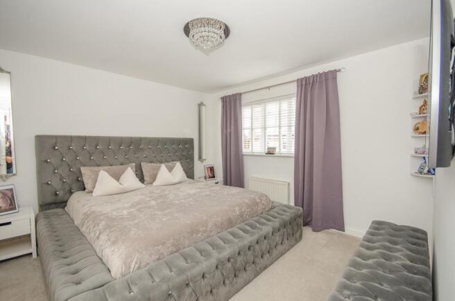 Bedroom 1.jpg