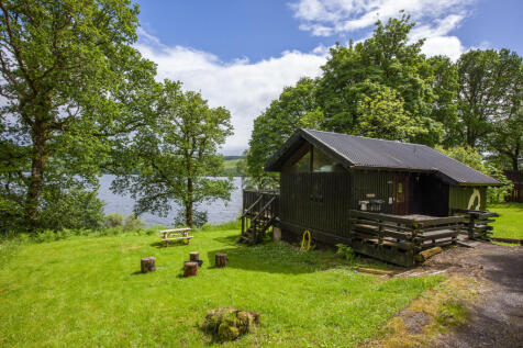 Fyne, 4 Loch Aweside Cabins, Dalavich, PA35 1HS