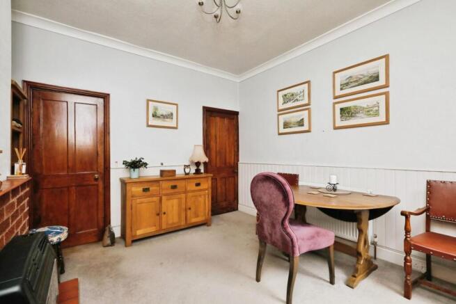 3 bed House for sale Image 10