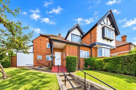 Sandgate Avenue, Tilehurst, Reading, Berkshire, RG30