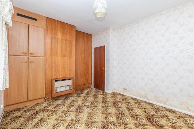 Dining Room/Bed 3