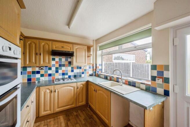 3 bed Semi-Detached for sale Image 7