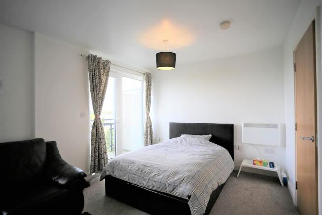 Option 1 with bed...