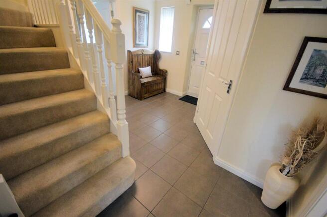 HALLWAY.jpg