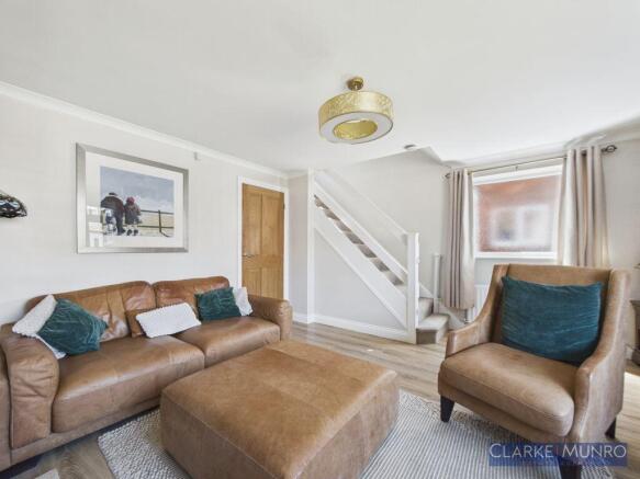 3 bed Semi-Detached for sale Image 6