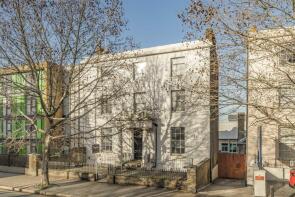 Flat B, 376, Wandsworth Road, London SW8 4TE