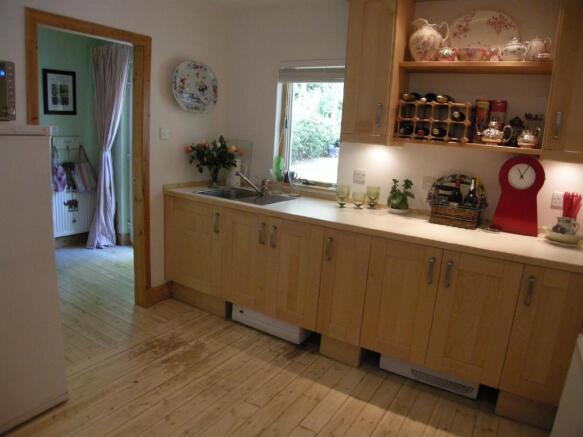 Photo 10