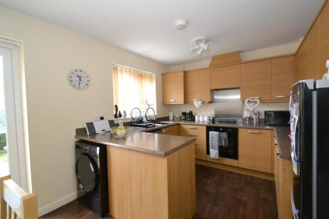 kitchen area.jpg