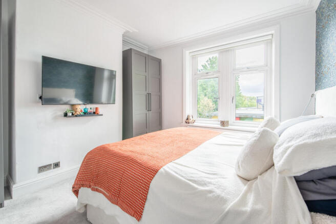 5 bed Terraced for sale Image 9