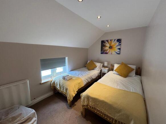 2 bed Cottage for sale Image 10