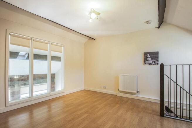 2 bed Apartment for sale Image 4