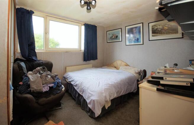 bed2.jpg