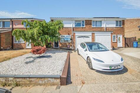 Holcombe Crescent, Ipswich