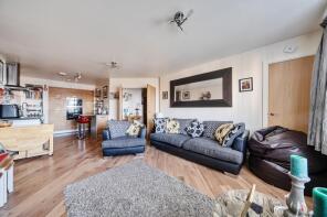 220, Burghley Court, Kingsquarter, Maidenhead SL6 1FN