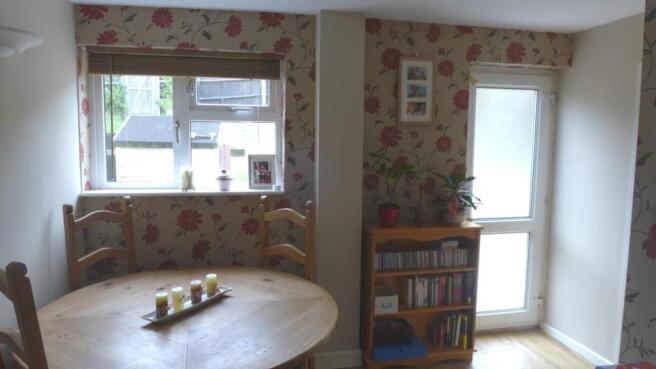 Halton Wood Road 15 Dining 011