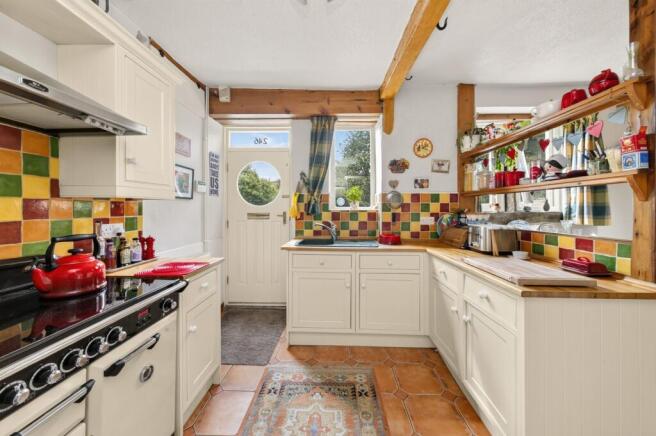 3 bed Terraced for sale Image 5